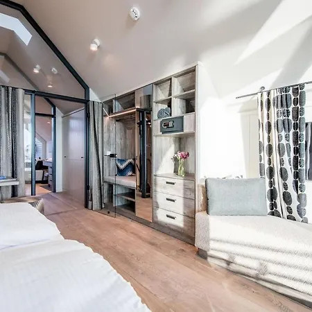 Hafen27list, Haus 8 * ליסט