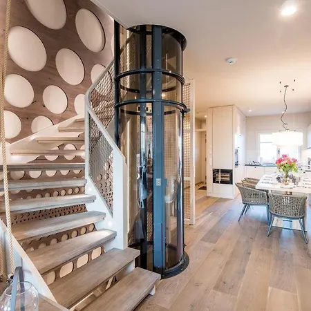 Hafen27list, Haus 8 * ליסט